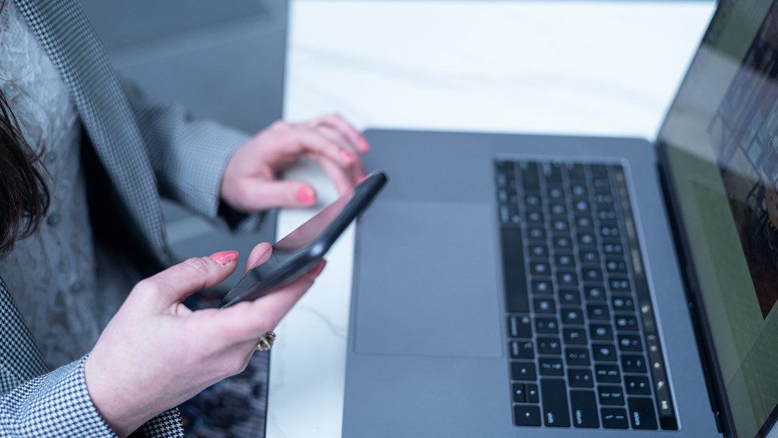 Technology people 016